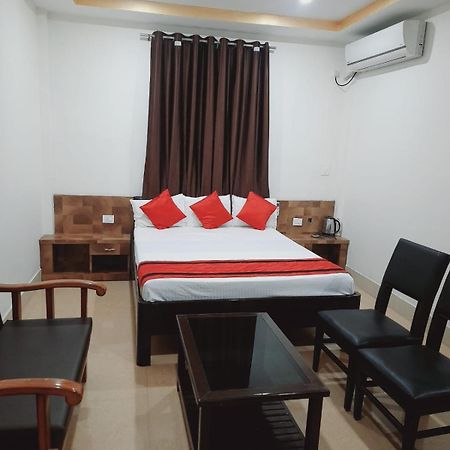 Hotel Knight Inn Airport Guváhátí Exteriér fotografie